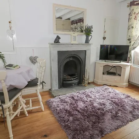 Cosy Cottage,